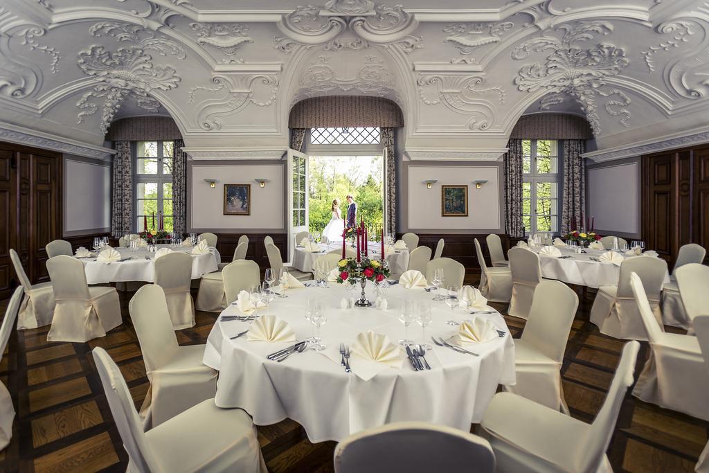 Hotel Schloss Нойштадт-Ґлеве Екстер'єр фото