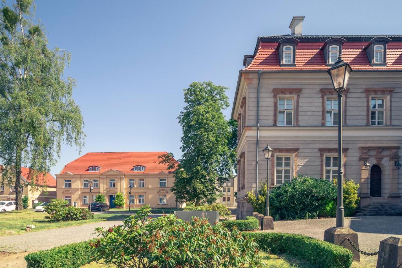 Hotel Schloss Нойштадт-Ґлеве Екстер'єр фото