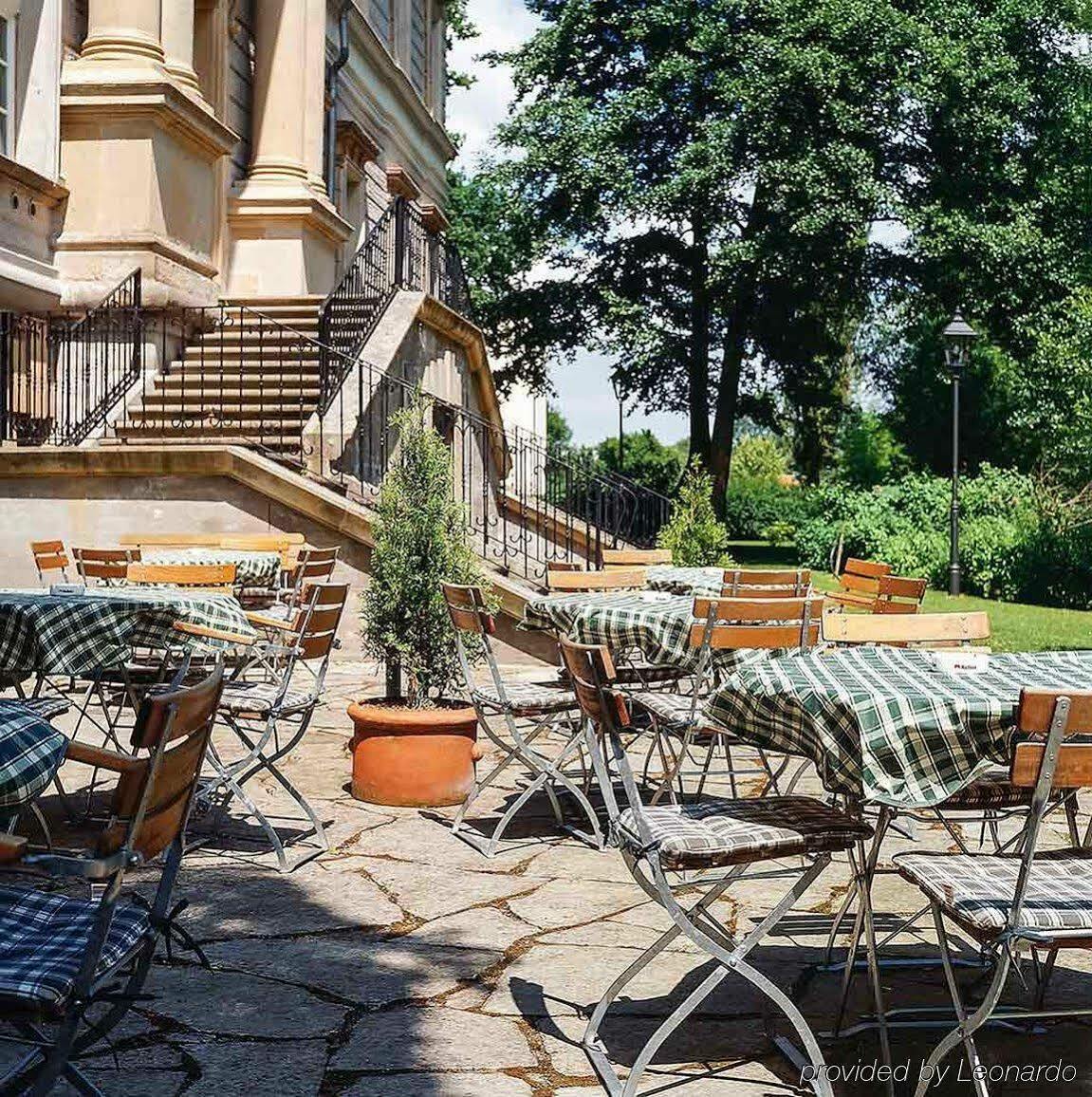 Hotel Schloss Нойштадт-Ґлеве Ресторан фото
